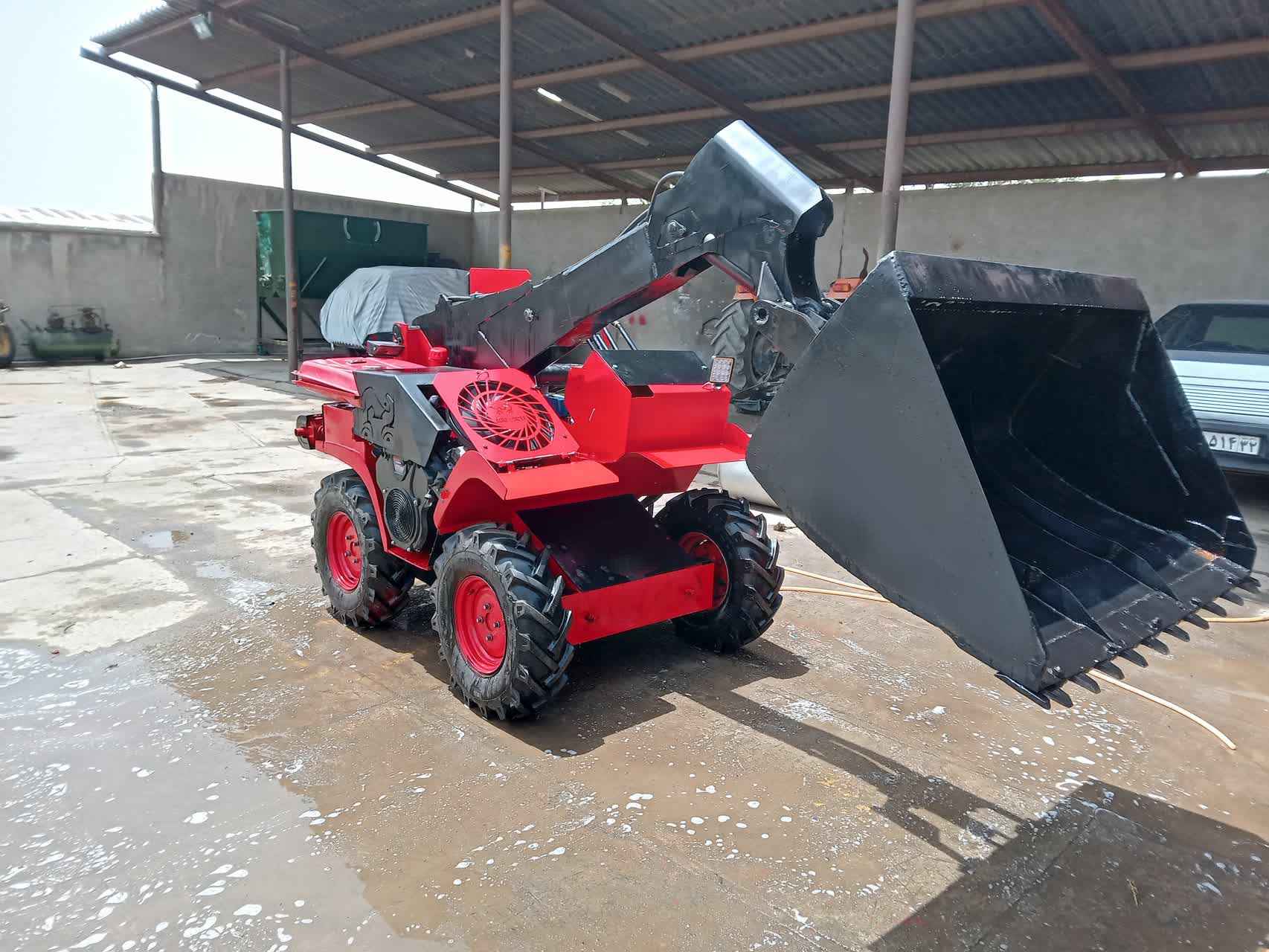 تراکلودر agl1225